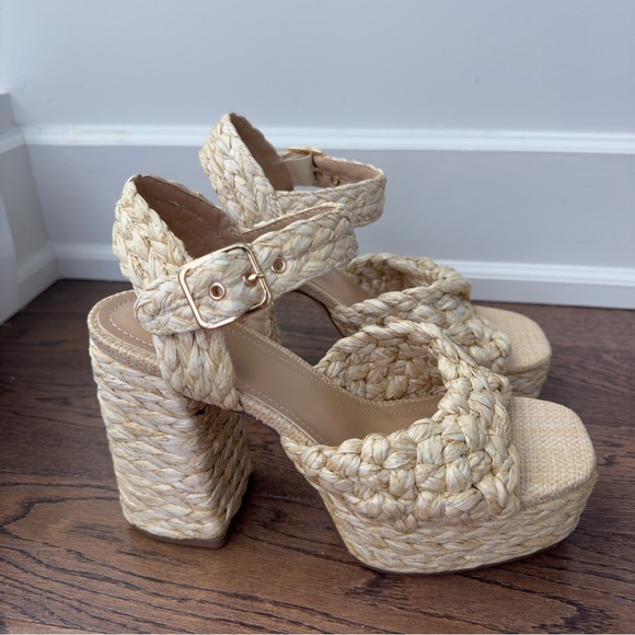 Beautiful Straw high heels sandals JustFab - Picture 2 of 5